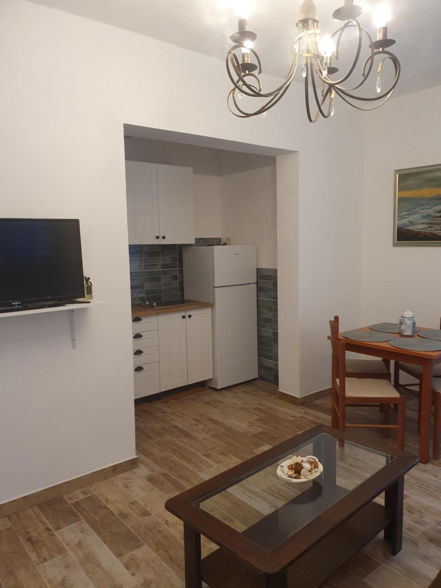 Makarska Drvenik (Split-Dalmatia)